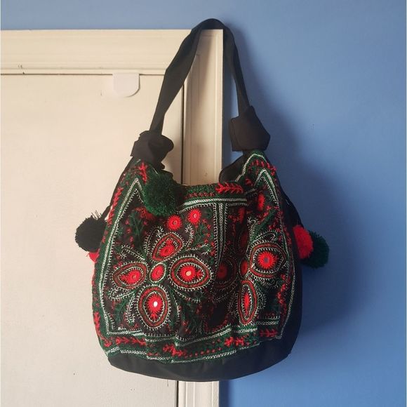 Women's Casual Handbag - Picture 10 of 15